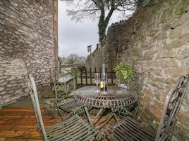 Cottage | Interior