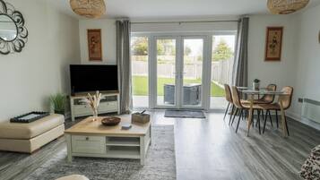 Cottage | Living area