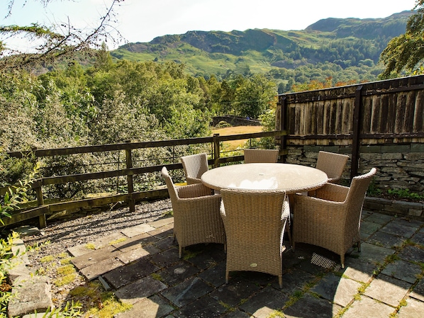 Cottage | Balcony