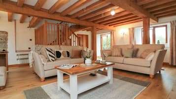 Cottage | Interior