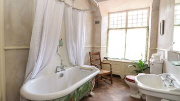 Cottage | Bilik Mandi | Pancuran mandi