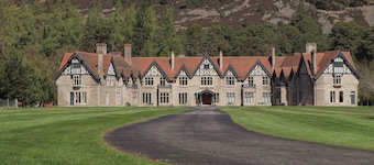 Dalvorar - Mar Lodge Estate