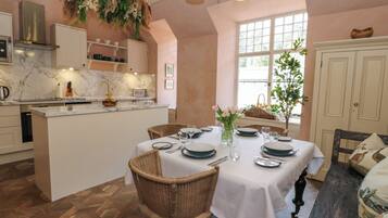 Cottage | Tempat makan