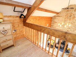 Cottage | 1 bedroom, individually decorated, individually furnished, free WiFi