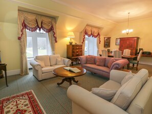 Cottage | Living room