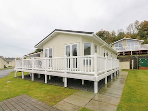 Exterior - Cwtch Lodge 42 (Narberth)