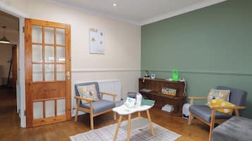 Cottage | Interior