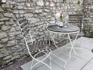 Cottage | Balcony - Potter Hill Cottage (Pickering)