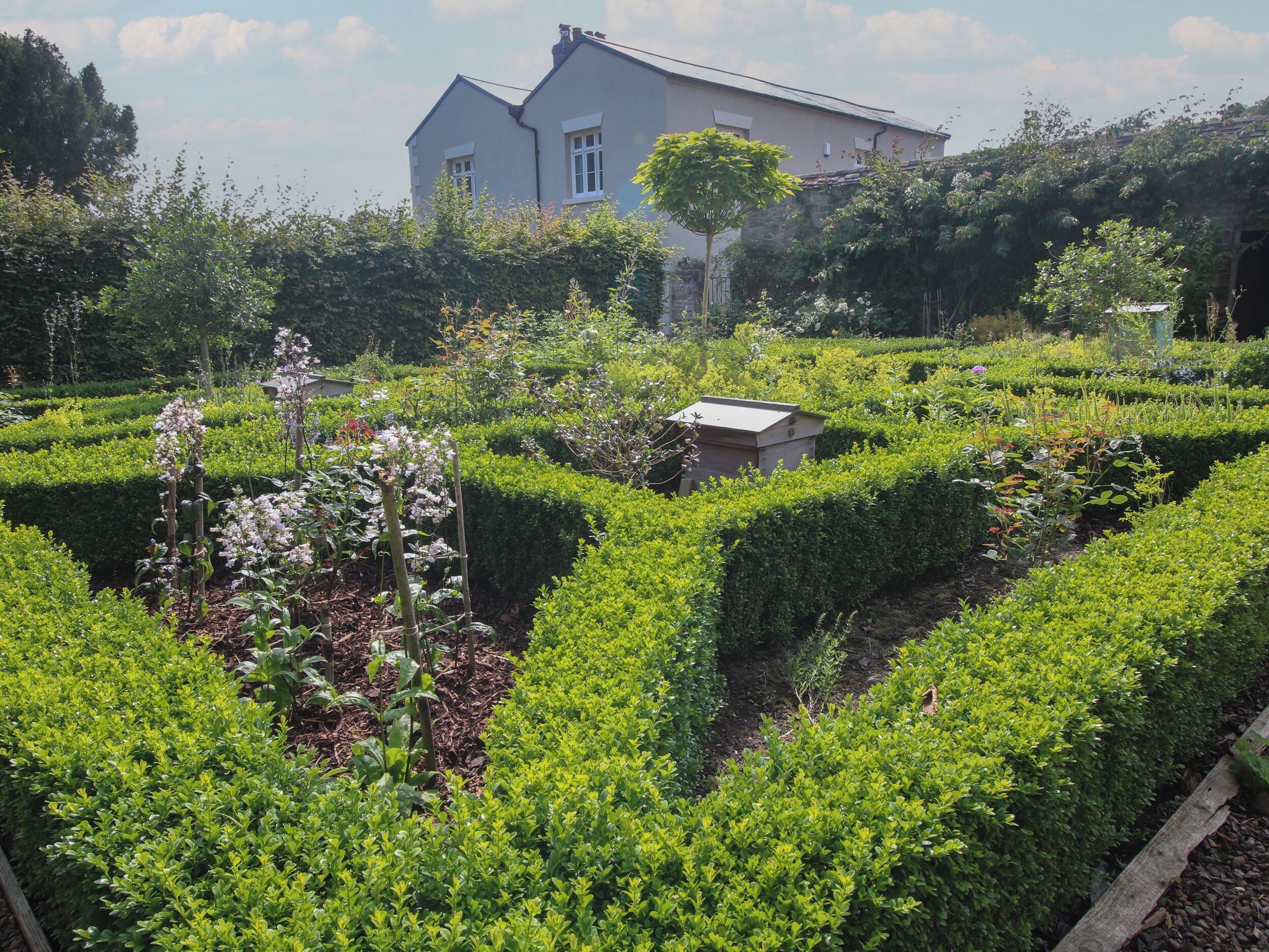 Cottage | Property grounds