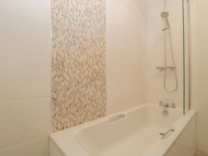 Cottage | Bathroom - Greenlawns (Burnham-on-Sea)
