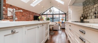 웨스트우드 하우스