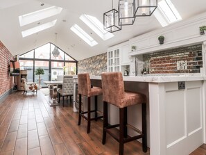 คอทเทจ | ภายใน