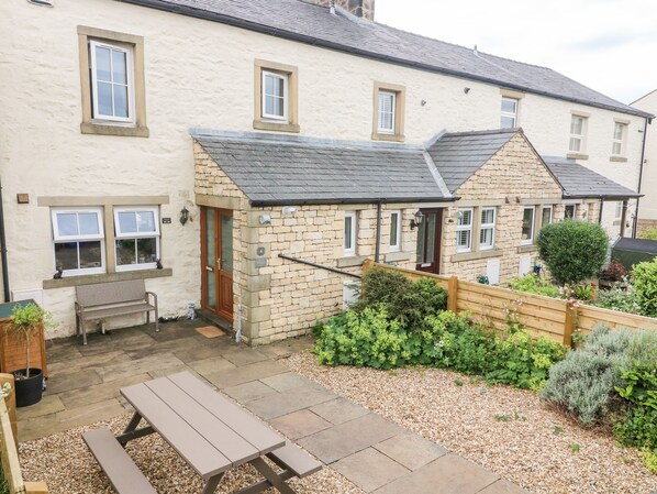 Cottage | Front of property - Old Bridge Inn (Carnforth)