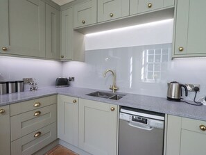 Ferienhaus | Eigene Küche | Kühlschrank, Geschirrspüler, Wasserkocher, Toaster