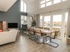 Cottage | Salle de séjour | Cheminée