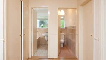 3 bedrooms, individually decorated, individually furnished, free WiFi