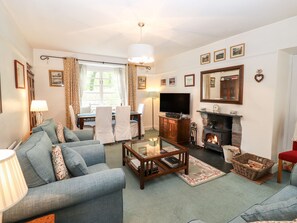 Cottage | Interior - River Bank (Ambleside)