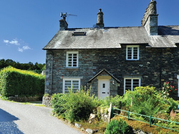 Exterior - River Bank (Ambleside)