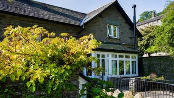 Cottage | Front of property