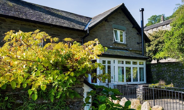 Cottage | Front of property
