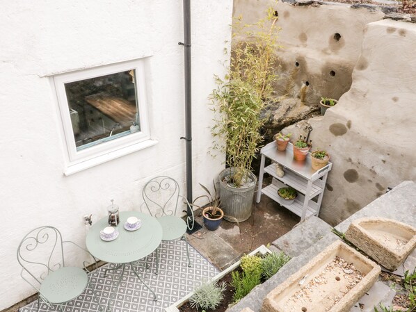 Cottage | Interior