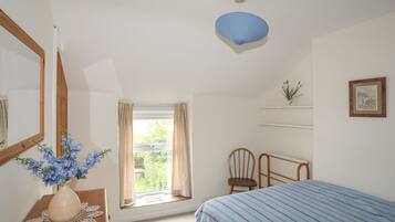 Casa de campo | 3 habitaciones, decoración personalizada y muebles diferentes