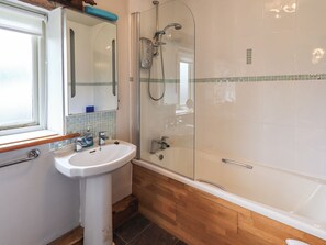 Bathroom - Tullythwaite Garth (Kendal)