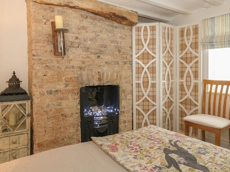 1 habitación, decoración personalizada y muebles diferentes