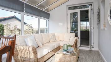 Cottage | Living room