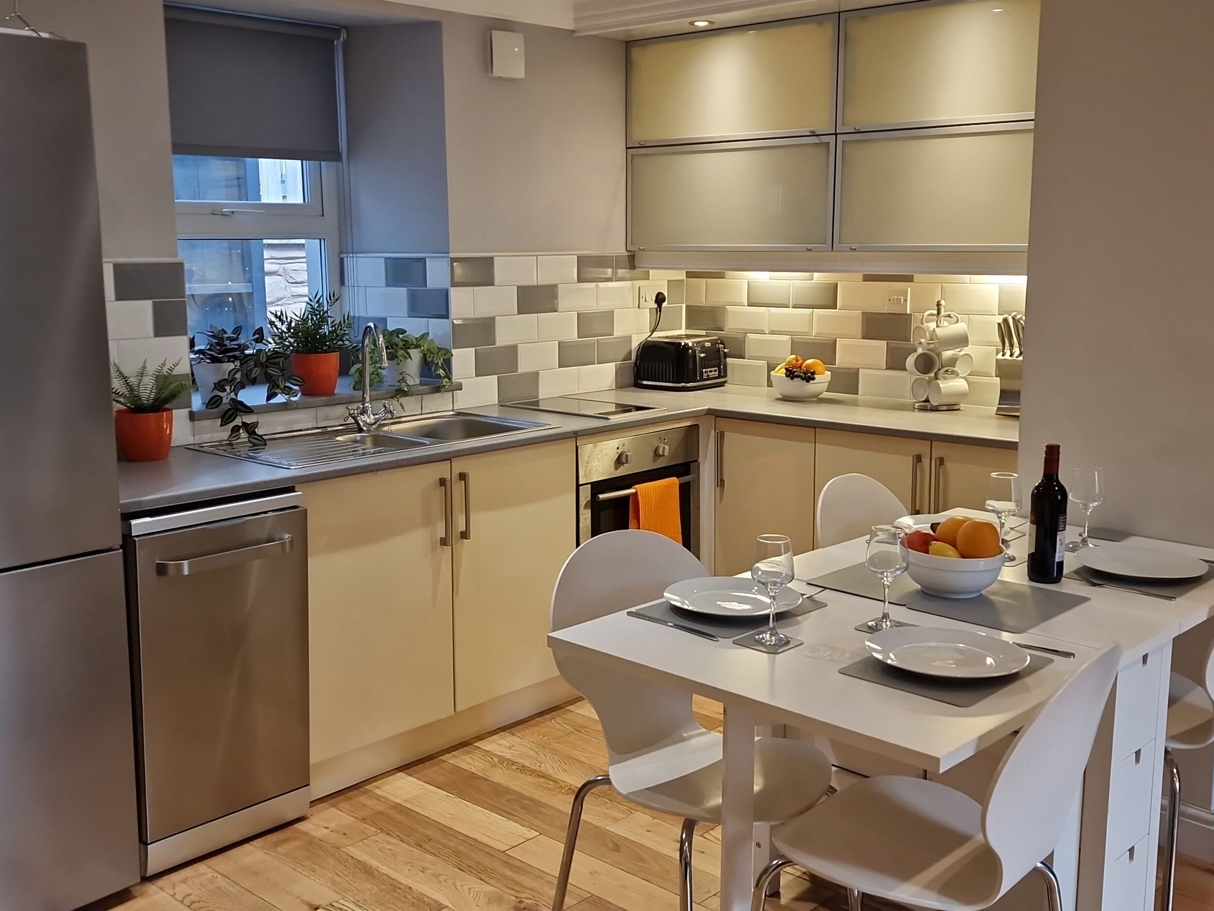Cottage | Dapur pribadi | Lemari es, microwave, mesin pencuci piring, dan ketel listrik