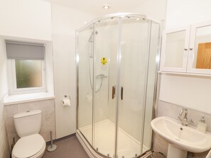 Cottage | Bathroom