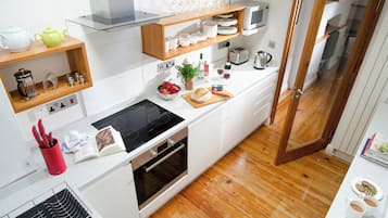 Casa de campo | Cozinha privada | Geladeira, lava-louças, talheres/pratos/utensílios de cozinha