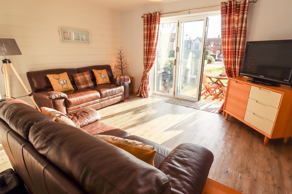 Cottage | Living room | TV