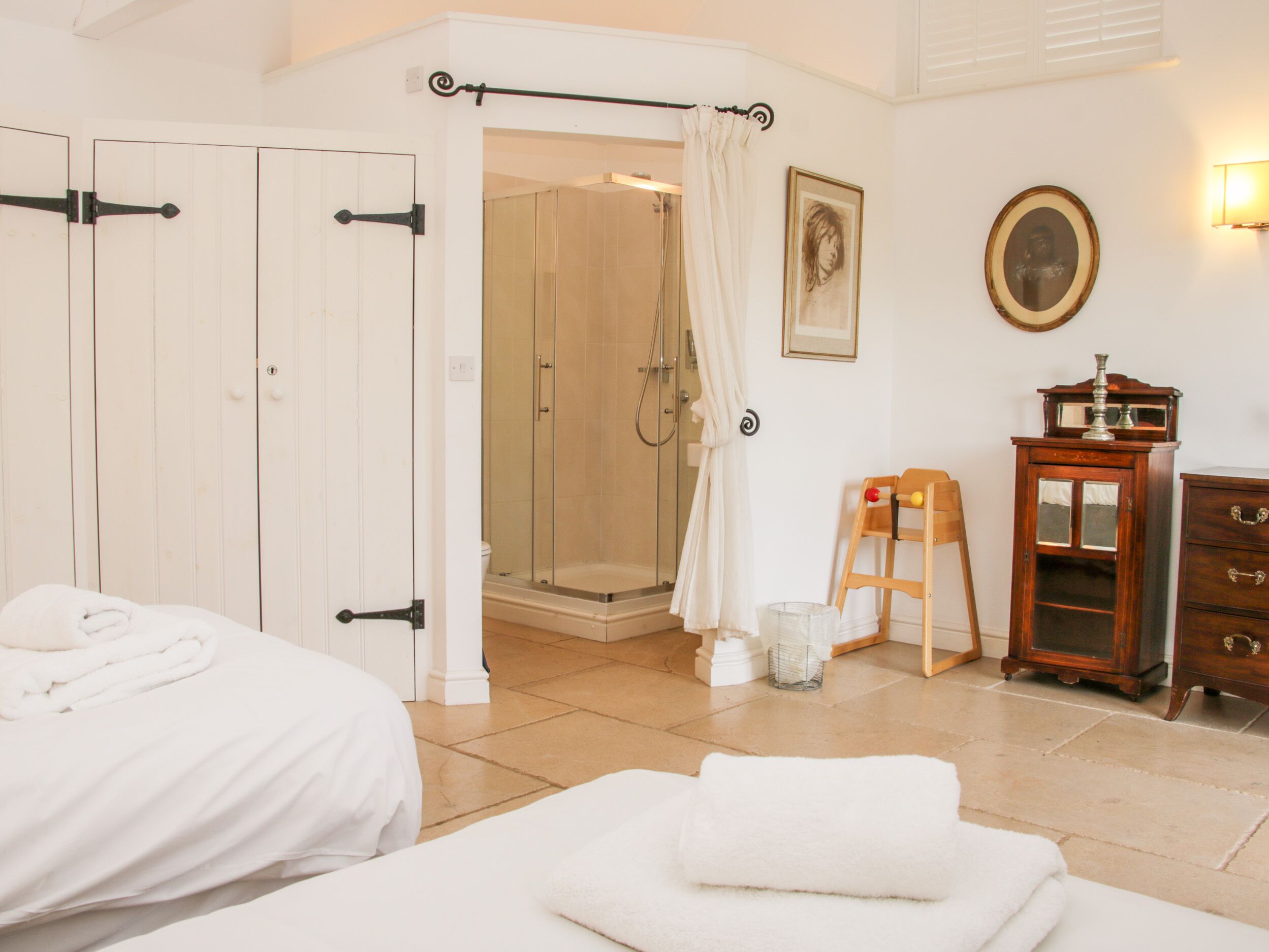 Cottage | 2 bedrooms, individually decorated, individually furnished, free WiFi