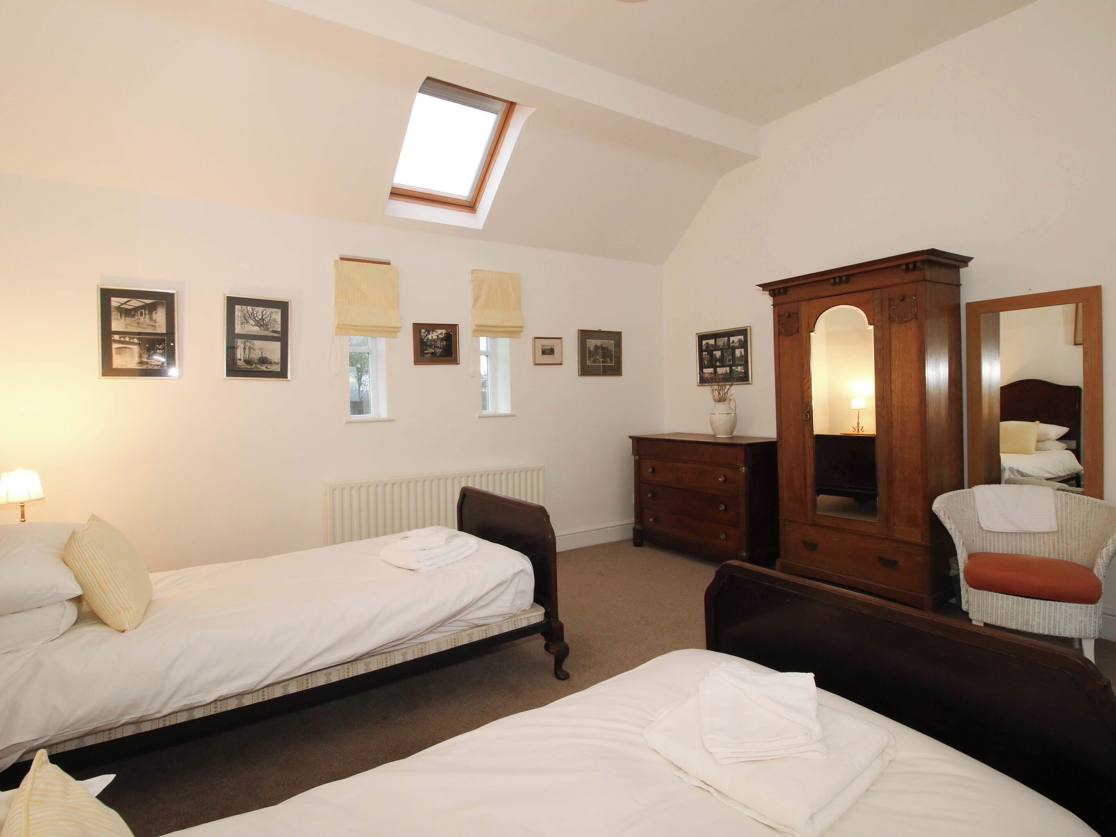 8 bedrooms, individually decorated, individually furnished, free WiFi