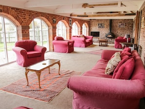 Cottage | Living room - Stockbatch Granary (Shrewsbury)