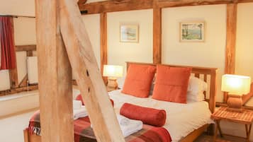 Cottage | 7 bedrooms, individually decorated, individually furnished, free WiFi