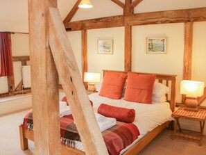 Cottage | 7 bedrooms, individually decorated, individually furnished, free WiFi - Stockbatch Granary at Pitchford Estate (Shrewsbury)