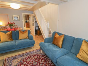 Cottage | Living area