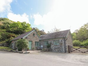 Cottage | Exterior