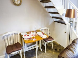 Cottage | Cucina privata | Lavastoviglie, pentole/stoviglie/utensili