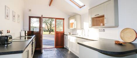 คอทเทจ | ภายใน