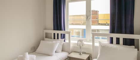 Cottage | 2 bedrooms, individually decorated, individually furnished, free WiFi