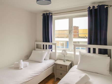 Cottage | 2 bedrooms, individually decorated, individually furnished, free WiFi