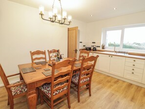 Cottage | Interior - Hardy Cottage (Tyn-y-Gongl)