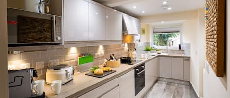 Cottage | Cuisine privée | Réfrigérateur, lave-vaisselle