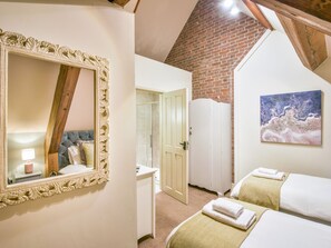 Cottage | Interior - Lady Pond Retreat (Ashbourne)