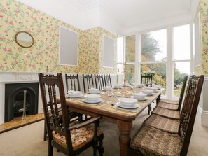 Cottage | Dining - Holcombe House (Torquay)