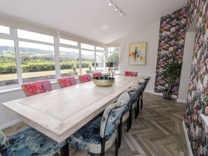 Dining - Pengwern (Llanrwst)