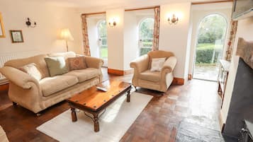 Cottage | Interior